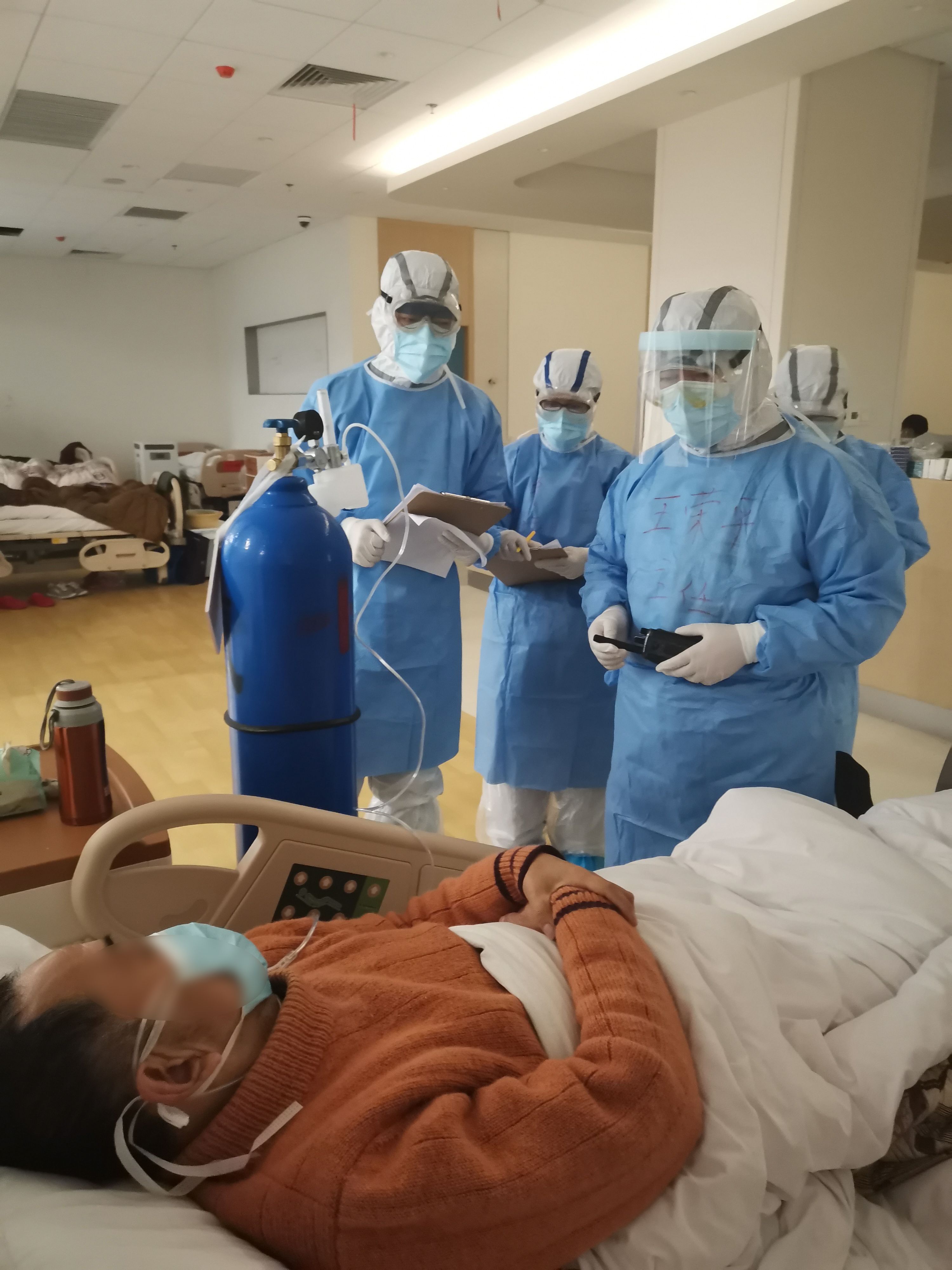 92ebaa1b-aaf8-4cc8-aaec-f38d7499684a